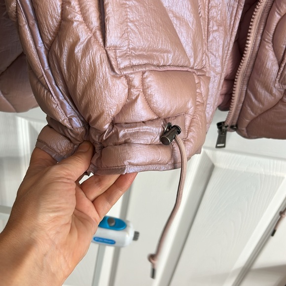 Guess puffer - Picture 5 of 9